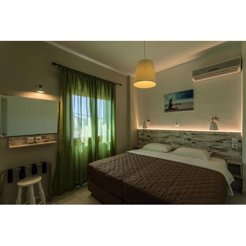 Lefkis apartments & studios