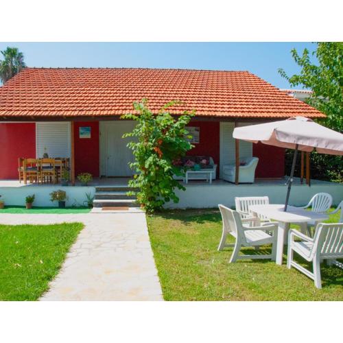 LeMaMi Seafront Bungalows