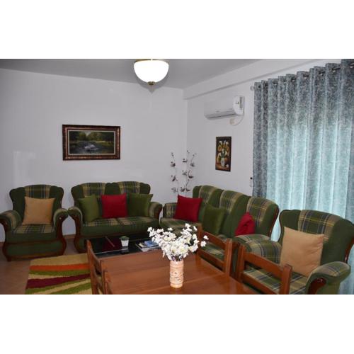 Leo Apartment