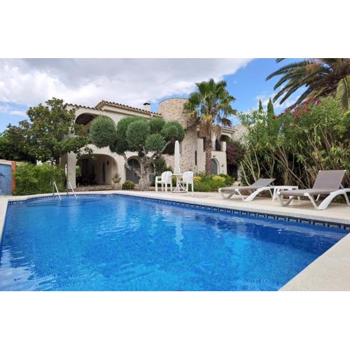 LEON INMO Villa Royal - 10500
