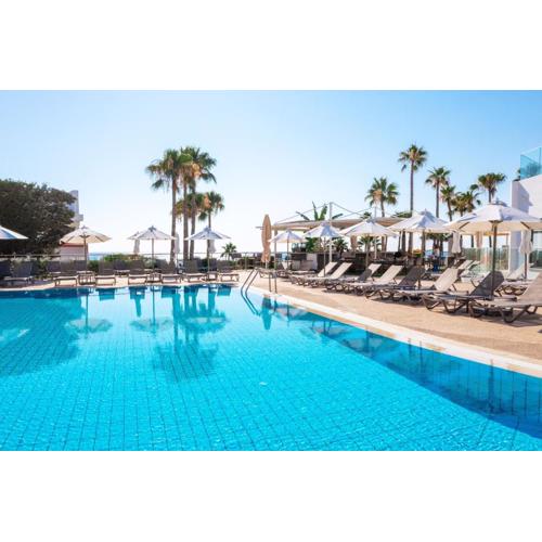 Leonardo Crystal Cove Hotel & Spa – Adults only