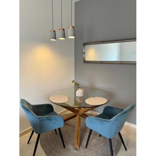 Leone apartments with free parking