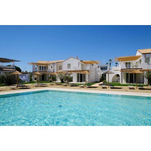 Les Maisons Apartments