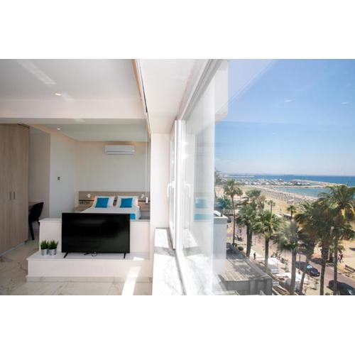 Les Palmiers Sunorama Beach Apartments