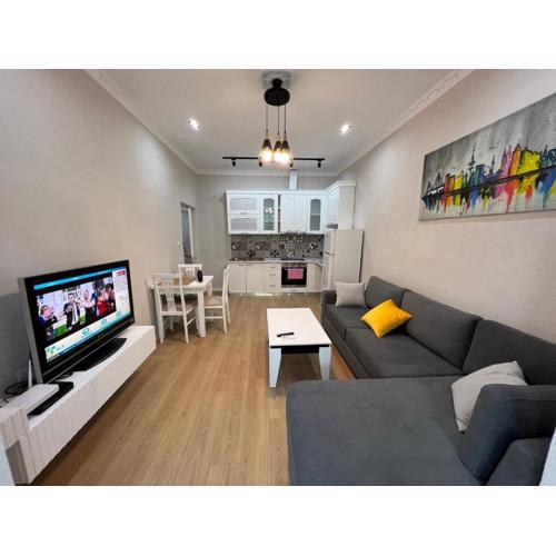LETI APARTAMENTS 21 DHJETORI SC