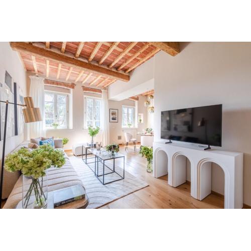 Letters from Lucca Contemporary 2 Bedrooms 2 Bathrooms Apartment