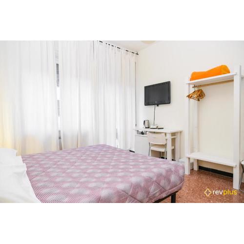 Lia Rooms 3