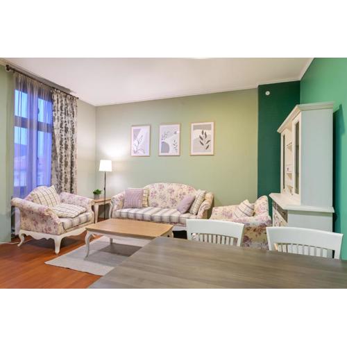 Life in Colors - Elegant 2BD Premium Stay by Flat Mаnager