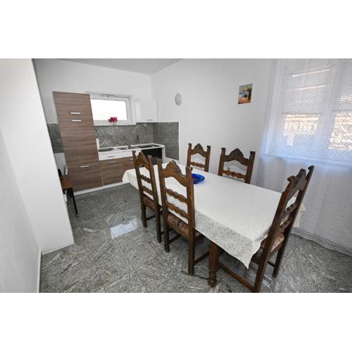 Light apartment - with Air Conditioning