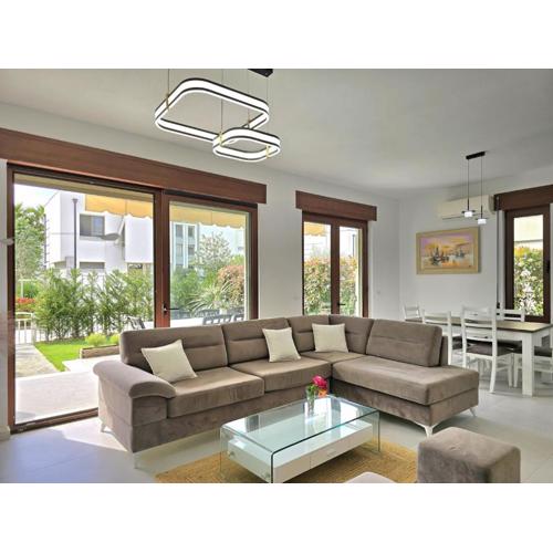 Light-Filled Villa with Garden, Parking
