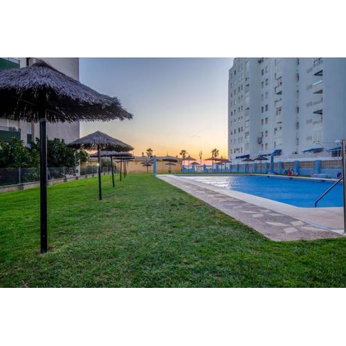 Lightbooking Atico Carlos vistas al mar