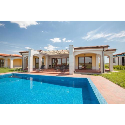 Lighthouse Golf Resort Private Properties