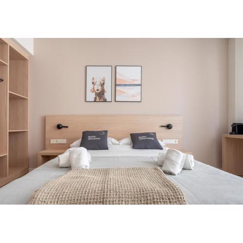 limehome Barcelona Carrer de Besalú 82