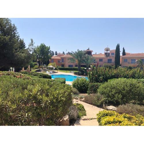 Limnaria Villas - comfy 2 bed, 2 bath ground floor apartment