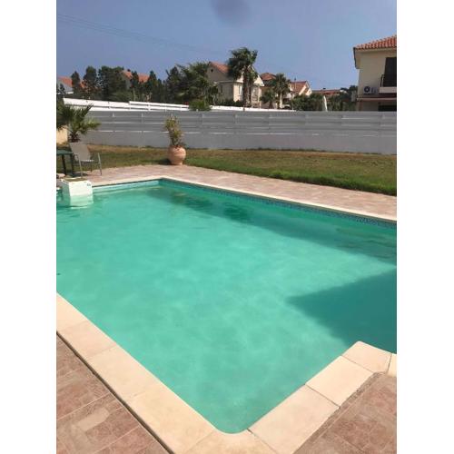 Limni Pool House B