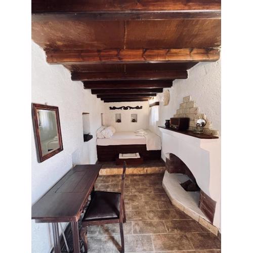 Lindia Athena Traditional House