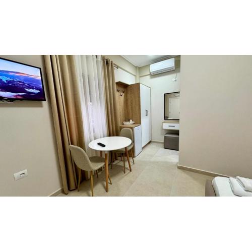 Lindos Comfy Studios Saranda