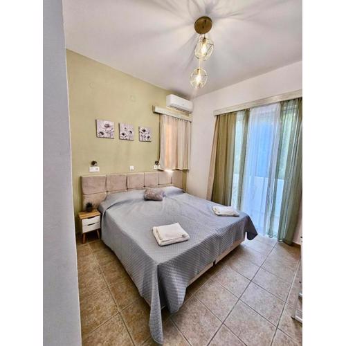 Lindos Tsambika Studios