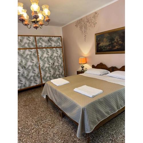 Lions Venice Guest house