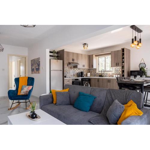 Liric - 3 Bedroom Apt W Balcony in Larnaca