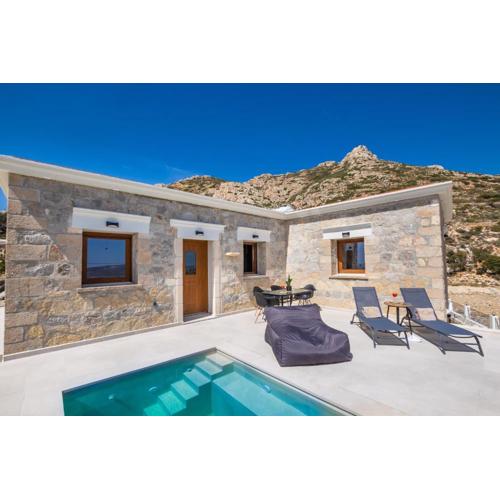 Lithos Luxury Pool Villa