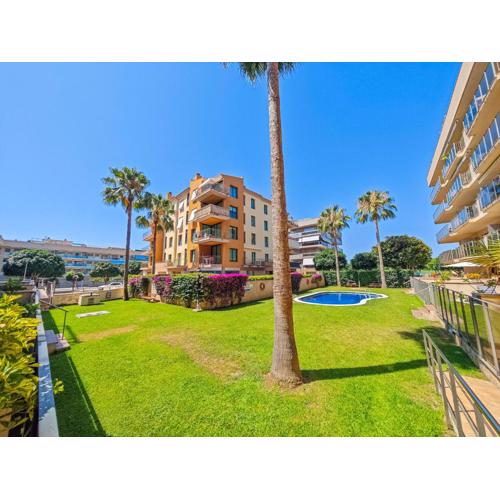 LITORAL COSTA DORADA - MARINA BAJO Only families