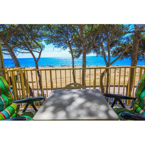 LITORAL COSTA DORADA - PLAYMAR Only families
