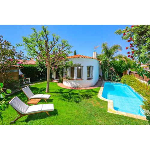 LITORAL COSTA DORADA - VILLA FALGUERA Only families