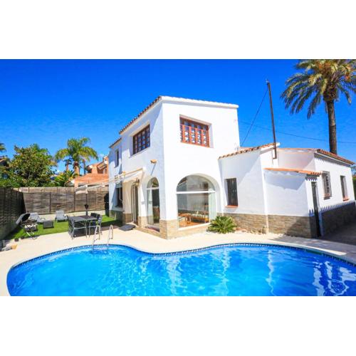 LITORAL COSTA DORADA - VILLA FIORELLA Only Families