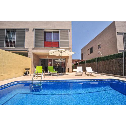 LITORAL COSTA DORADA - VILLA MAGNOLIA Only families