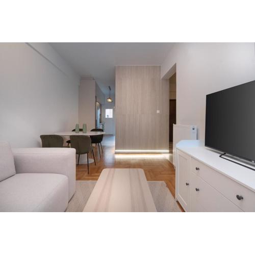 LIV - Captivating Apartment in Pagrati