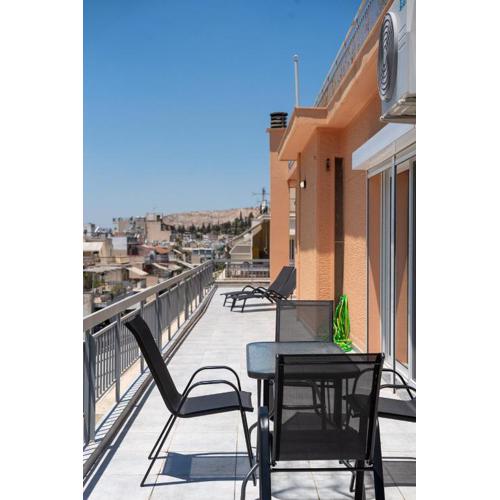LIV - Sunny Penthouse Near Acropolis