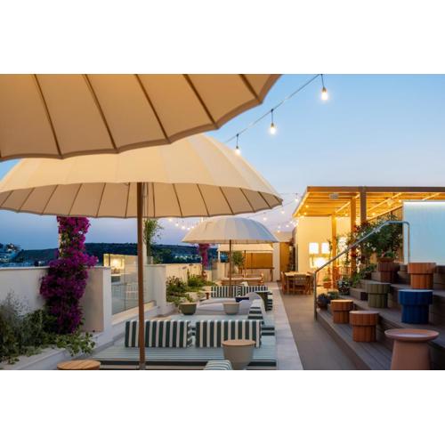 LIV & CO Suites & Villas