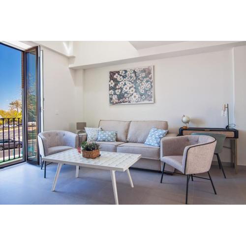 Live Like a Local in This Contemporary Duplex