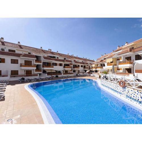 Live Playa las Americas Residencial el Cardon