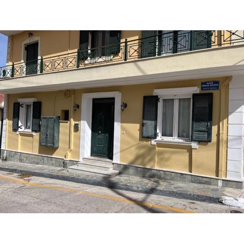 Lixouri Center Apartment