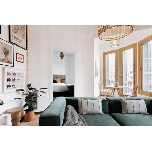 LLANOS - Two Bedroom apartment in heart of the city