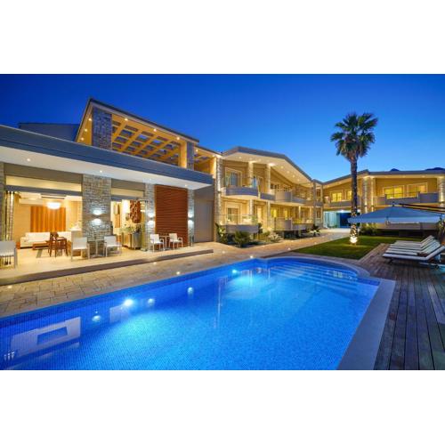 Lobelia Luxury Suites
