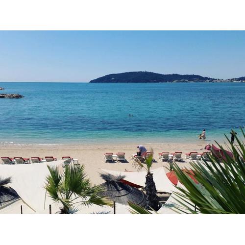 location vacances T4 bas de villa Toulon