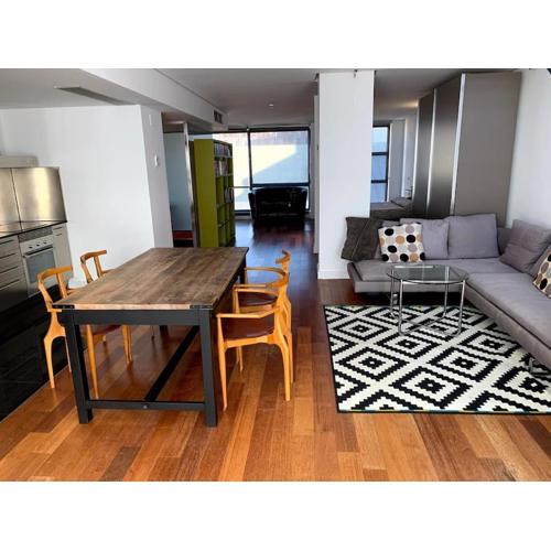 Loft con terraza, parking y piscina en verano-sebcan