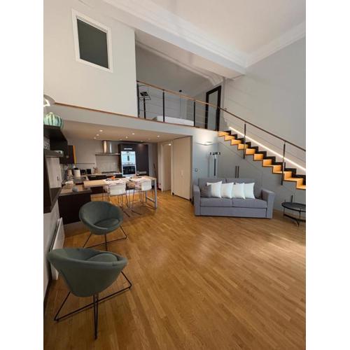 Loft con terrazzo nei vicoli