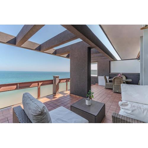 Loft Corso Trieste Terrazza sul Mare