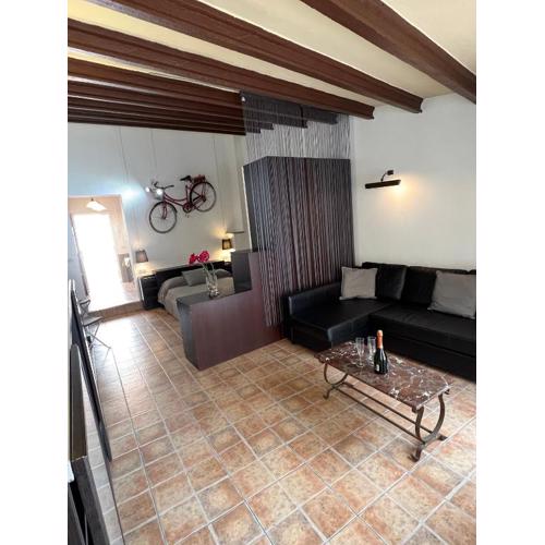 LOFT Del SOL, Centro del Pueblo con Aire Acondicionado
