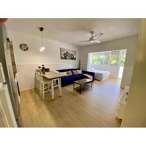 Loft playa Torviscas,garaje gratis , recién reformado
