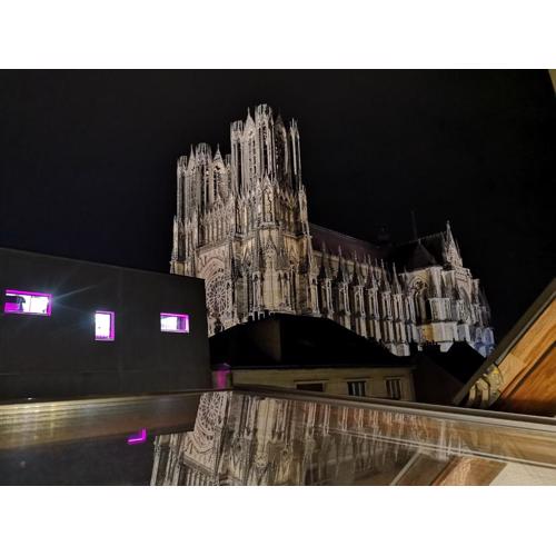Logement Cosy rénové au pied de la Cathédrale avec climatisation