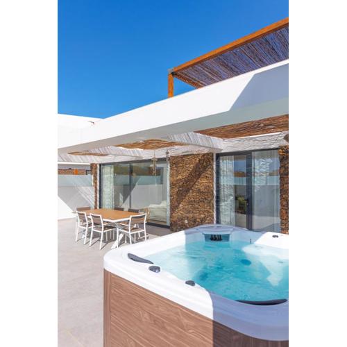 Lokahi Villa