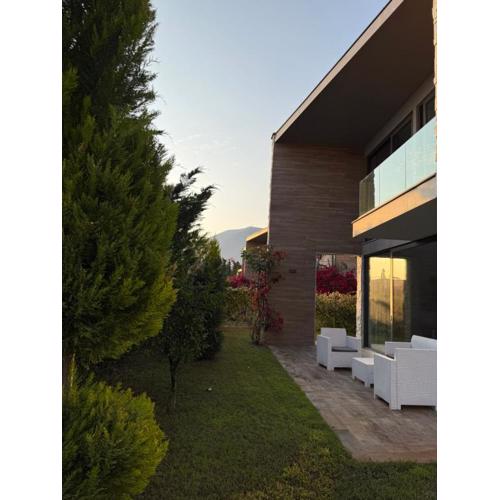 London Villa Olea Residence Drimades