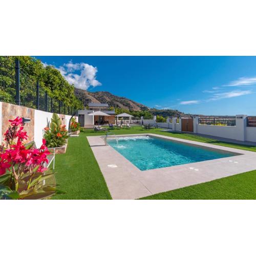 Los Almachares P.N Nerja by Ruralidays