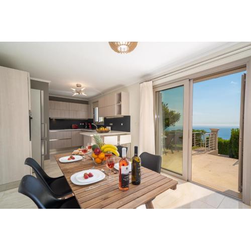 Lourdas Bay View