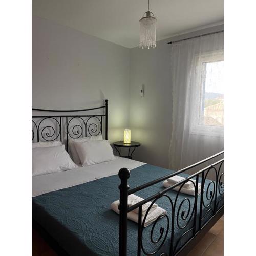 Lovely 1-bedroom apartment in front of sandy beach